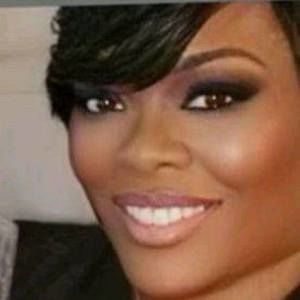 Meet your Posher, Shirley